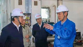 中衛(wèi)市市委常委、副市長崔昆蒞臨公司進行調(diào)研工作