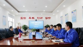 集團領(lǐng)導楊振華、范德芳一行蒞臨公司調(diào)研指導